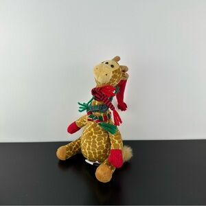 Gund Shivers Christmas Scarf Giraffe 8” #8818 Hat 3 Scarves Plush Stuffed Animal